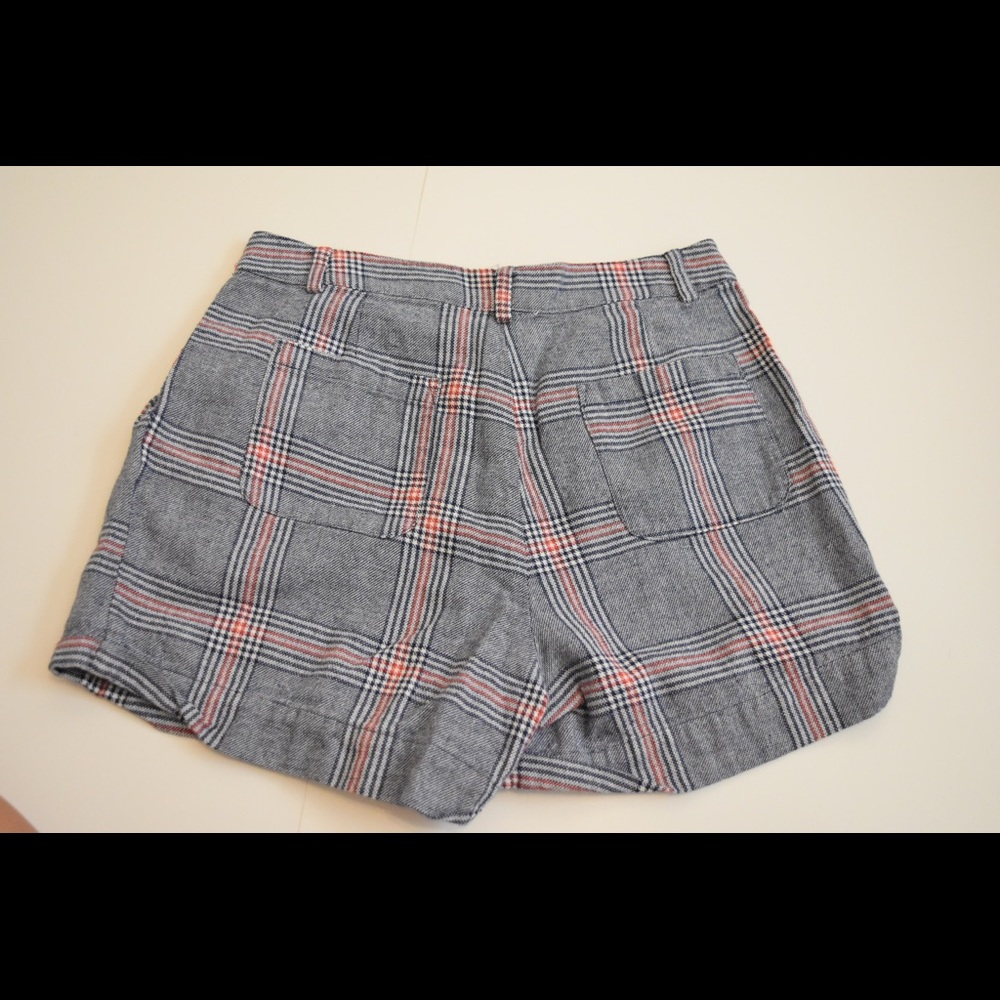 High Waist - Picture 2 of 3